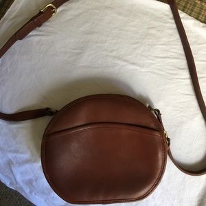Coach leather canteen crossbody purse