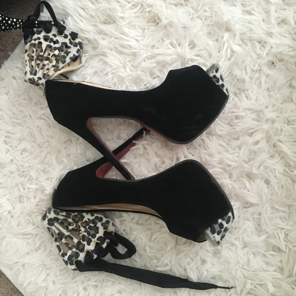 Platform Heels - Picture 1 of 3