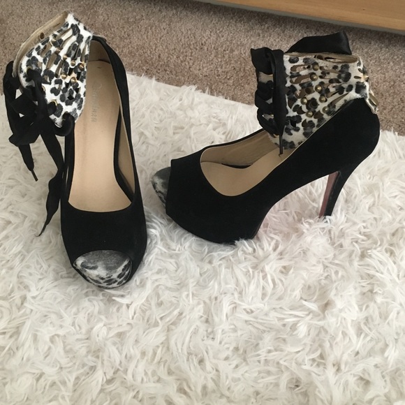 Platform Heels - Picture 2 of 3