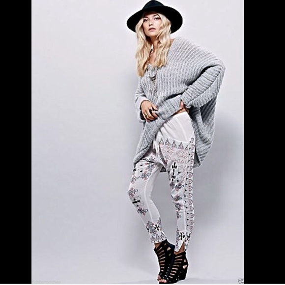 Free People white Bali Arctic Hearts Harem Pant M - Picture 2 of 4