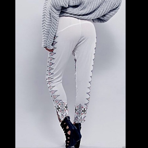 Free People white Bali Arctic Hearts Harem Pant M - Picture 4 of 4