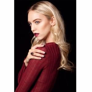 Meet your Posher, Paige