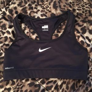 Nike Pro Sports Bra