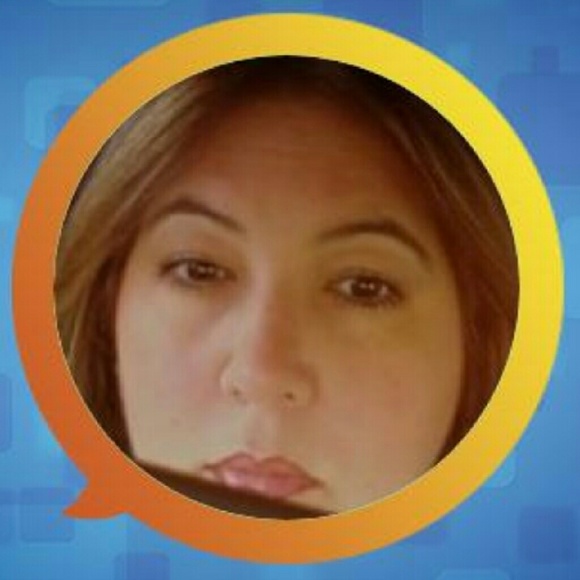 Meet your Posher, Estela