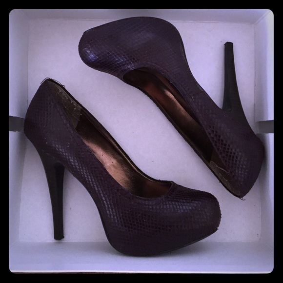 Steve Madden dark purple/ maroon stilettos