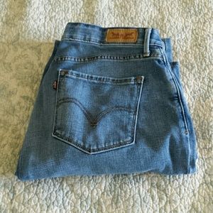 Levi jeans