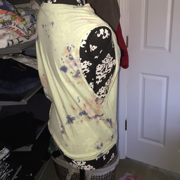 Cute tie dye muscle tee from urban outfitters. - Picture 2 of 4