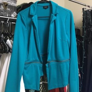 Blazer with zipper around waist