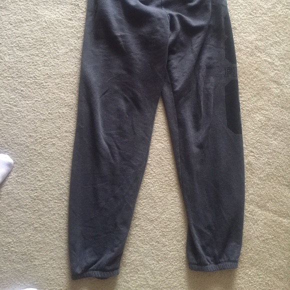 Pink sweats - Picture 2 of 2