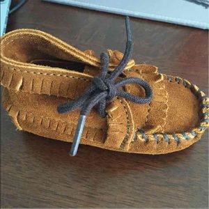 Minnetonka suede shoes for infant/toddler
