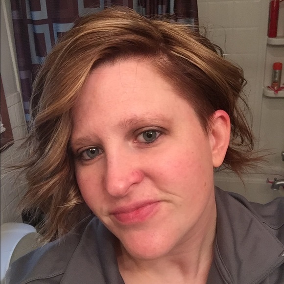 Meet your Posher, Jessi - Picture 1 of 1