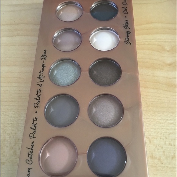 NYX Dream Catcher Palette in "Stormy Skies"