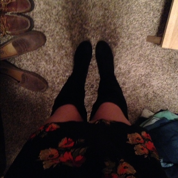 NEW ✨suede boots - Picture 4 of 4