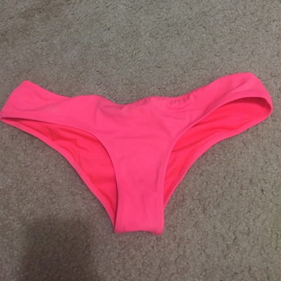 PINK Victoria's Secret Other - Cheeky pink vs bikini bottoms