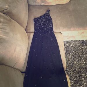 Black glittered prom dress!