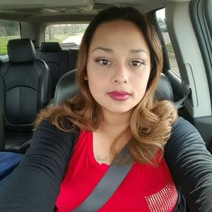 Meet your Posher, Alisha