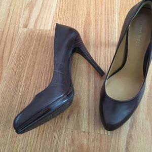 NINE WEST BROWN PUMPS