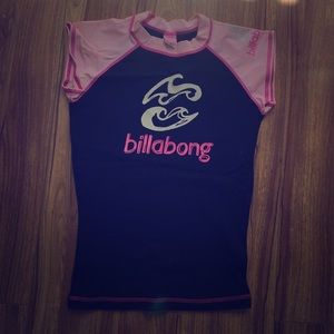 Women's Billabong rash guard - size small