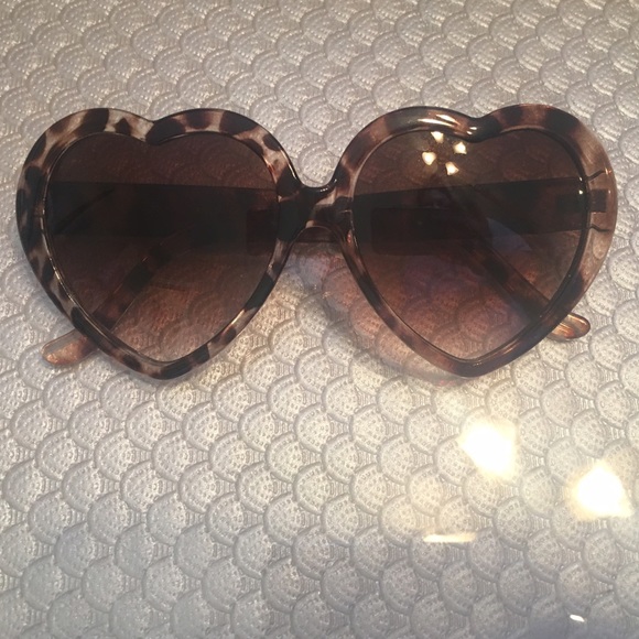 tortoise shell heart shaped sunglasses