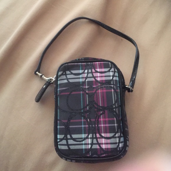 Coach wristlet - Picture 2 of 3