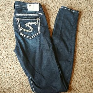 Dark wash 'super skinny' silver