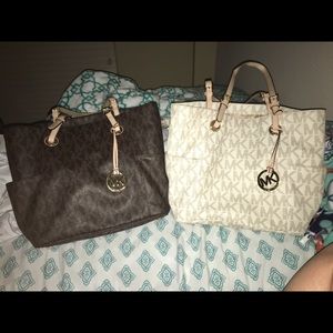 2 Michael Kors Jet Set Logo Totes