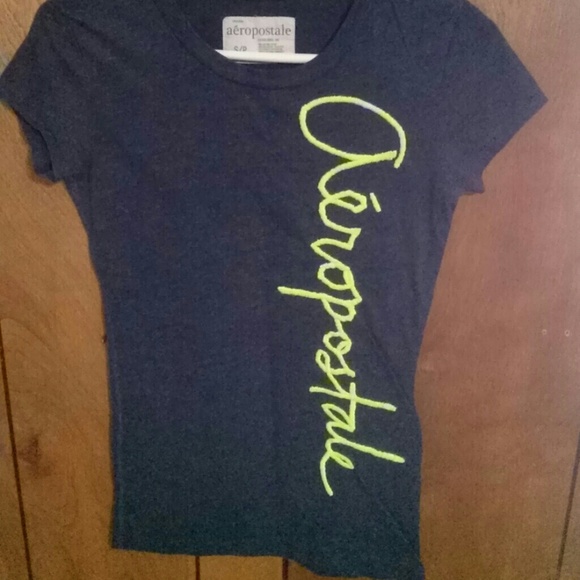 Shirt embroidery letters like new