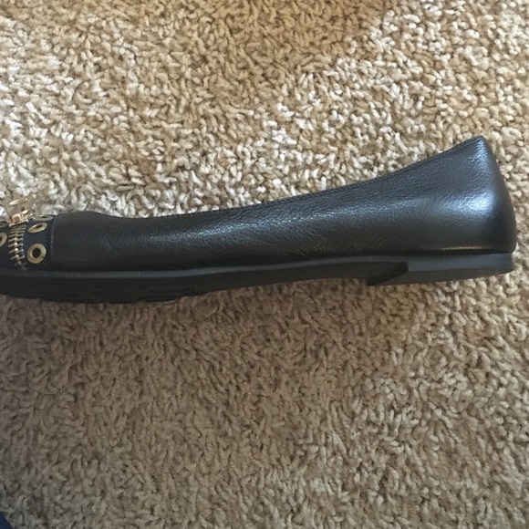 MARC BY MARC JACOBS ZIPPER FLATS! - Picture 4 of 4