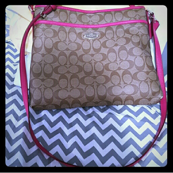 Relisting, REAL COACH PURSE