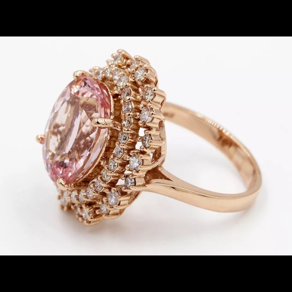 7.18 Ct. Oval Cut Pink Morganite Diamond Ring - Picture 3 of 4