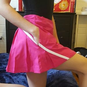 Nike pleated mini skirt adjustable waist like new