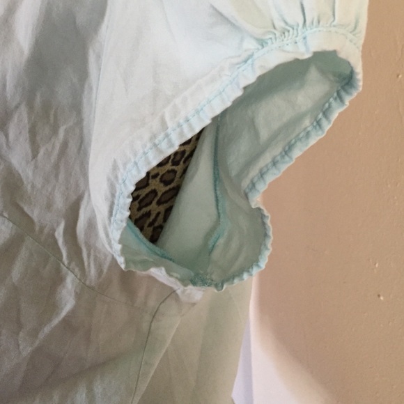 Button Down - Picture 4 of 4