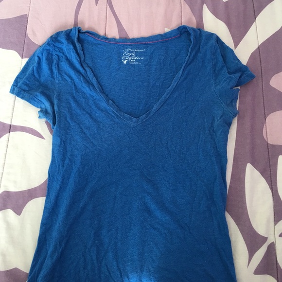 American eagle t shirt