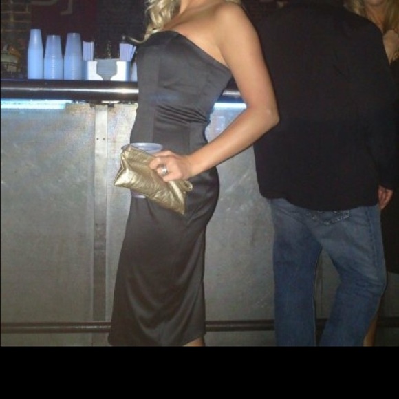 Dress - Picture 2 of 4