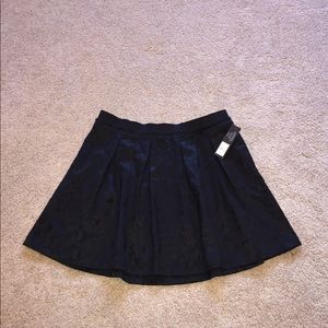 NWT Daisy Fuentes Black Jacquard Skirt Size XL
