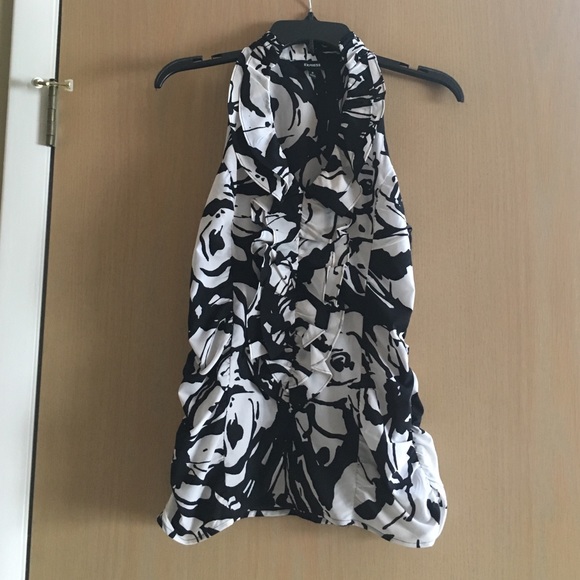 EXPRESS: Black and White Sleeveless, Floral Blouse