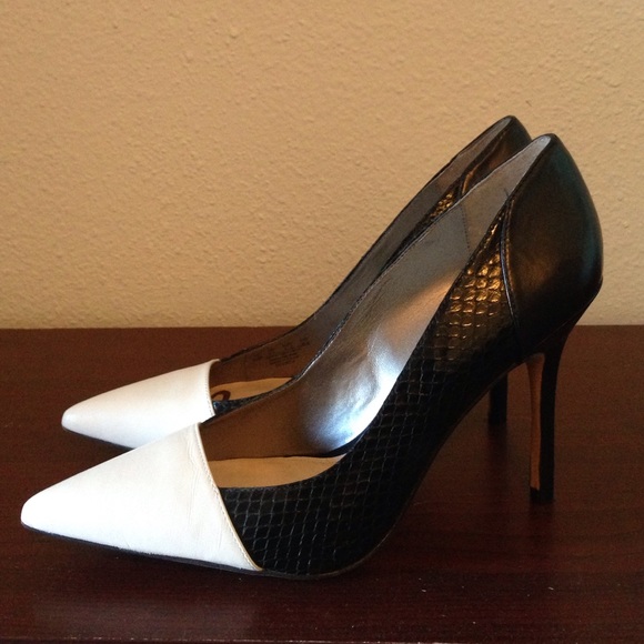 Sam Edelman- black/white leather/snakeskin heels