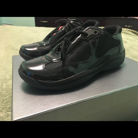 A pair of 3.5US, Pradas - Picture 1 of 2