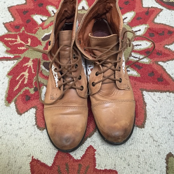 Steve Madden boots