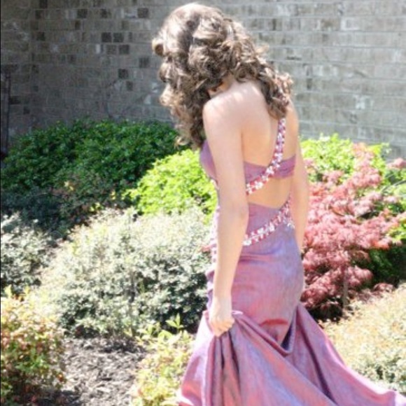 Prom dress - Picture 2 of 4