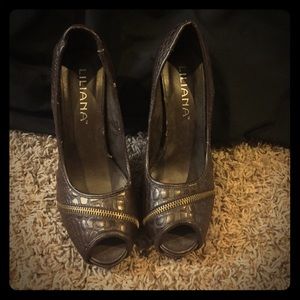 Bowen and gold heels