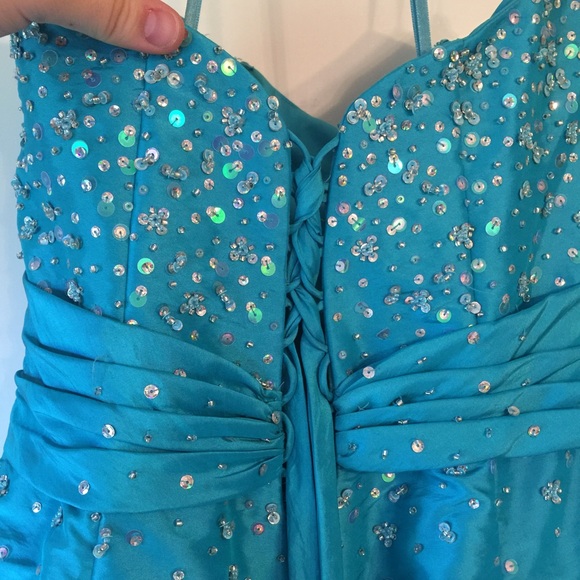 EUC Turquoise Prom Dress - Picture 4 of 4