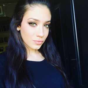 Meet your Posher, Madeline