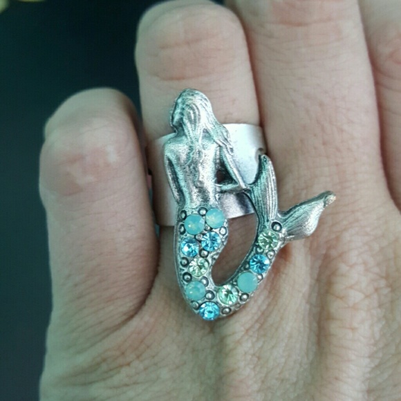 Mermaid ring