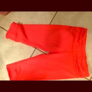Calvin Klein workout capris. Like new!!