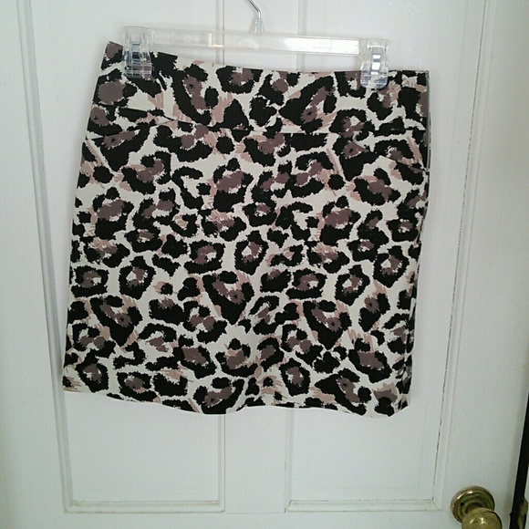 LOFT Dresses & Skirts - Loft leopard print skirt
