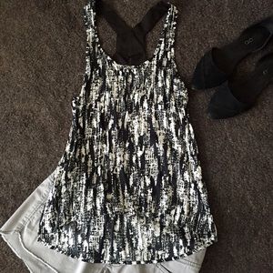 Black & White Cross Back Flowy HiLo Tunic Tank Top