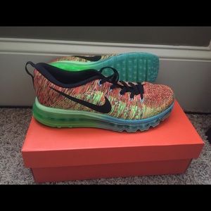 Men's brand new Nike Flyknit Air Max