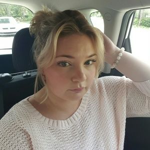 Meet your Posher, Francesca