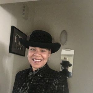 Meet your Posher, Marisa